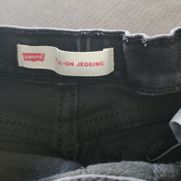 Levi’s Jeggings 2T - Picture 4 of 5